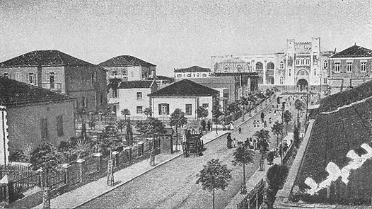 Herzl-Straße und -Gymnasium